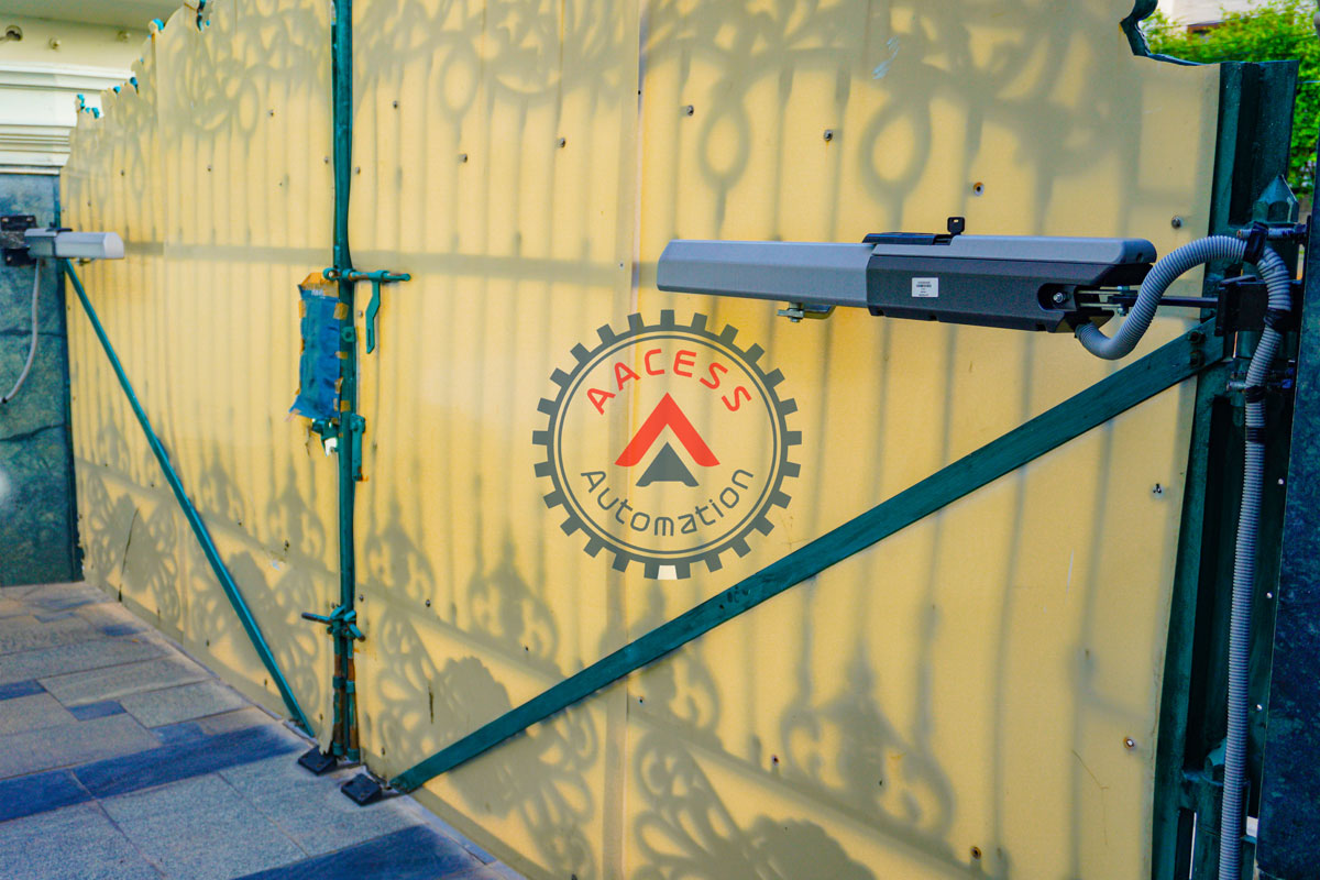 Banjara Hills Shoeb Swing Gate