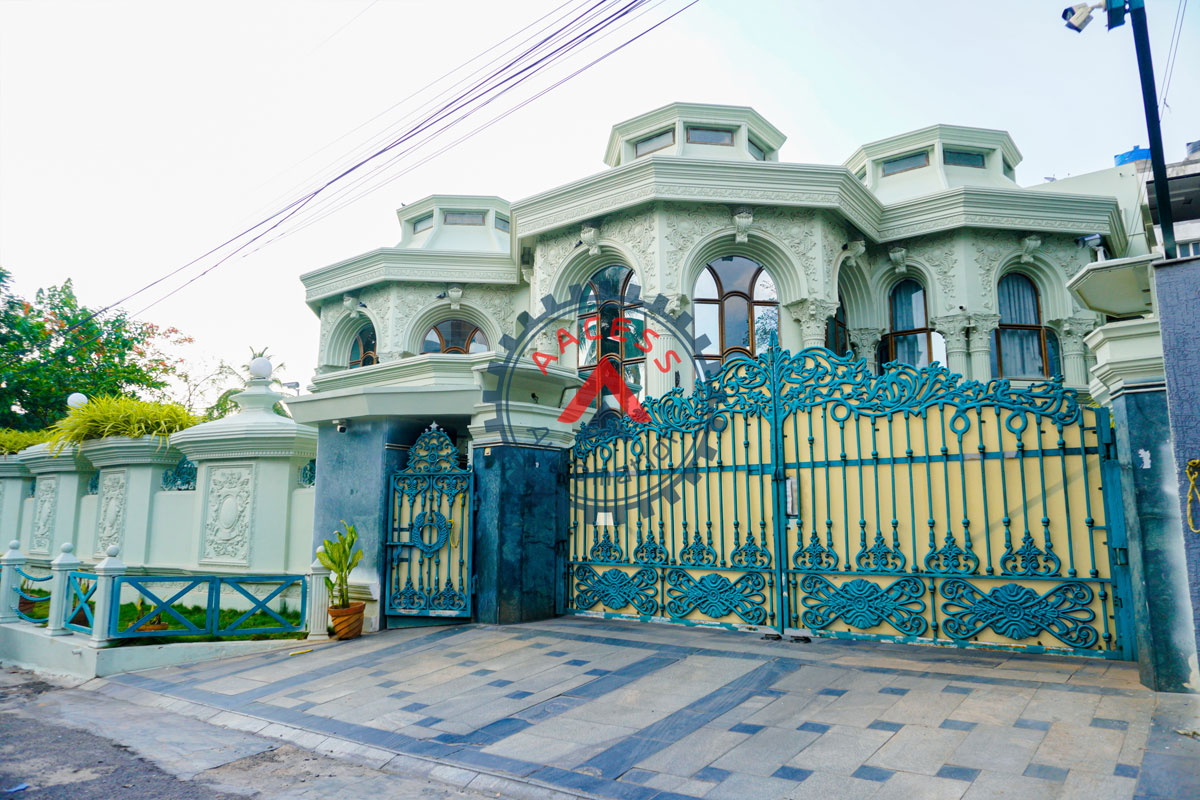 Banjara Hills Shoeb Swing Gate
