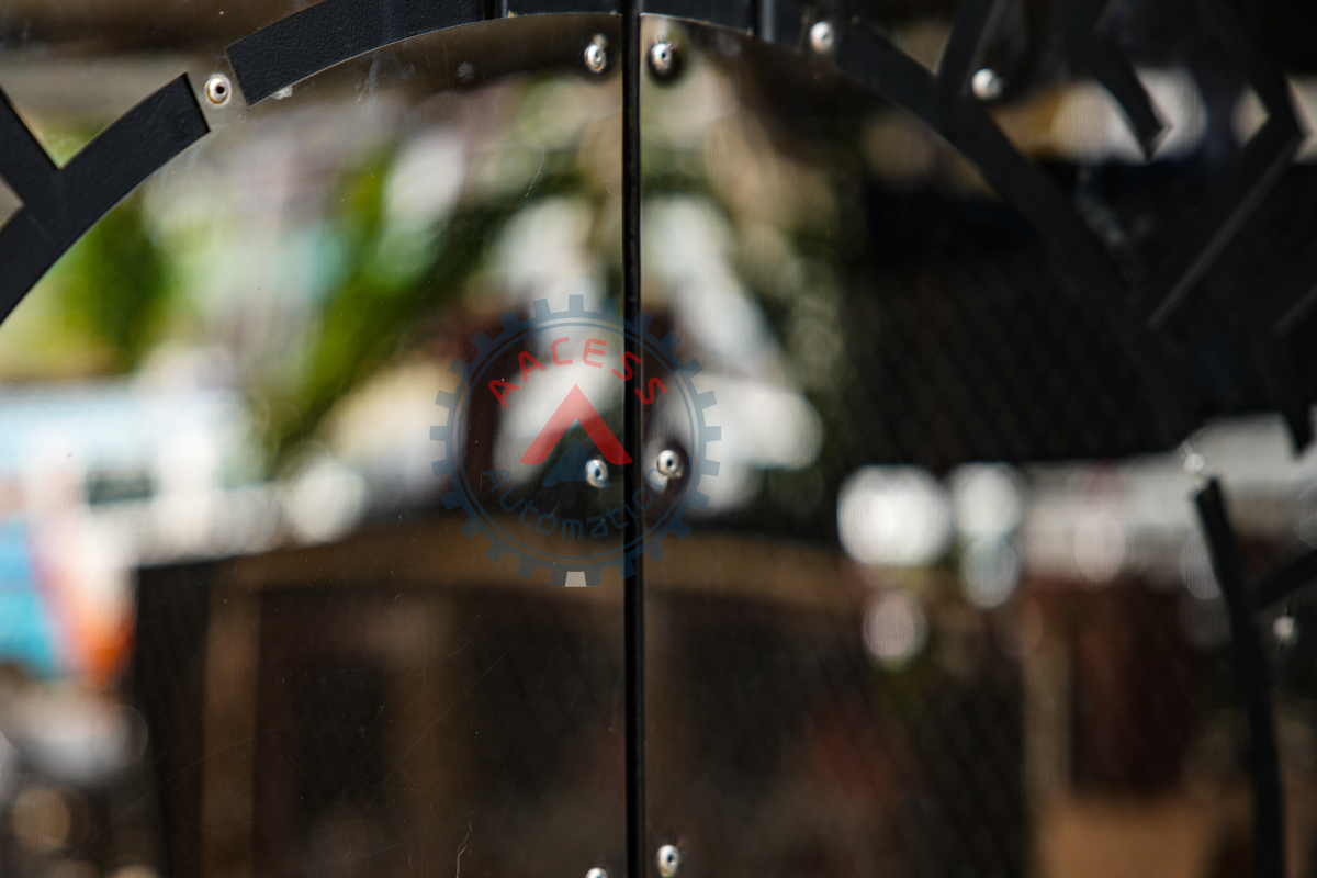 l-type-sliding-gate